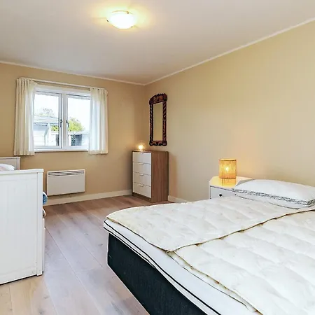 Holiday home 10-person In Rodvig Stevns Lund (Stevns)