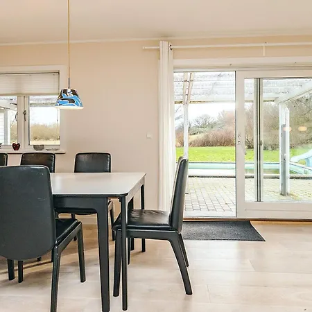 10-person In Rodvig Stevns Holiday home