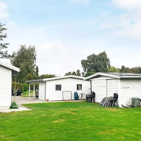 10-person In Rodvig Stevns * Lund (Stevns)