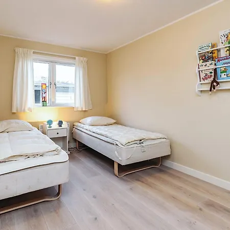 10-person In Rodvig Stevns Holiday home *